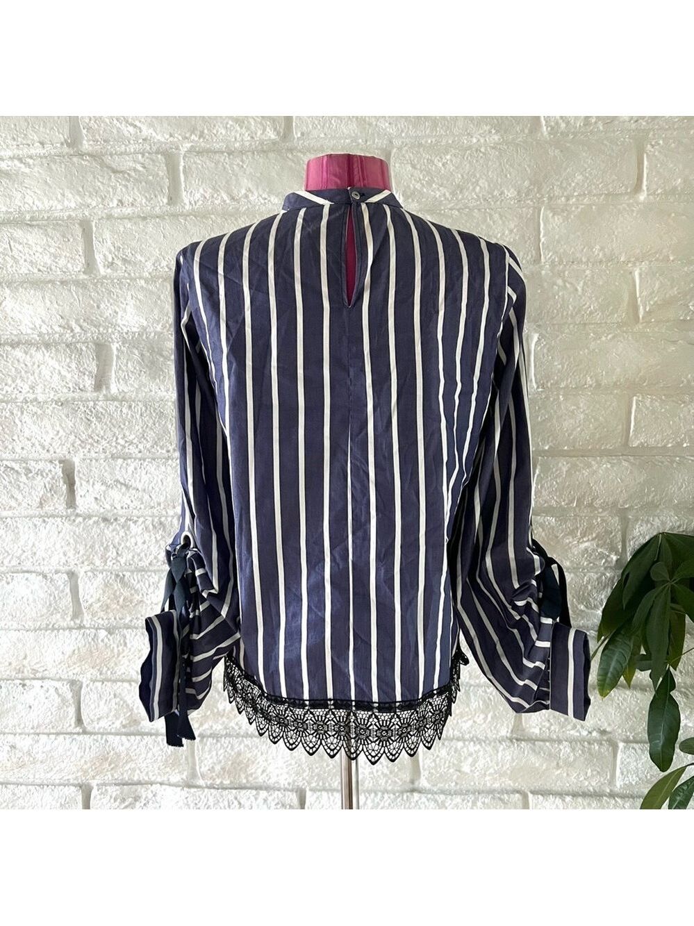 Zara Navy and White Striped Blouse with Lace Trim - Picture 4 of 4